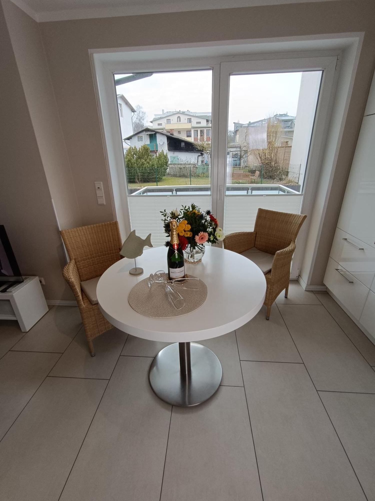 Haus Nemo - Appartement 5, Gemuetliches Appartement Mit Strandkorb, Strandnah 50 M Heringsdorf  Kültér fotó