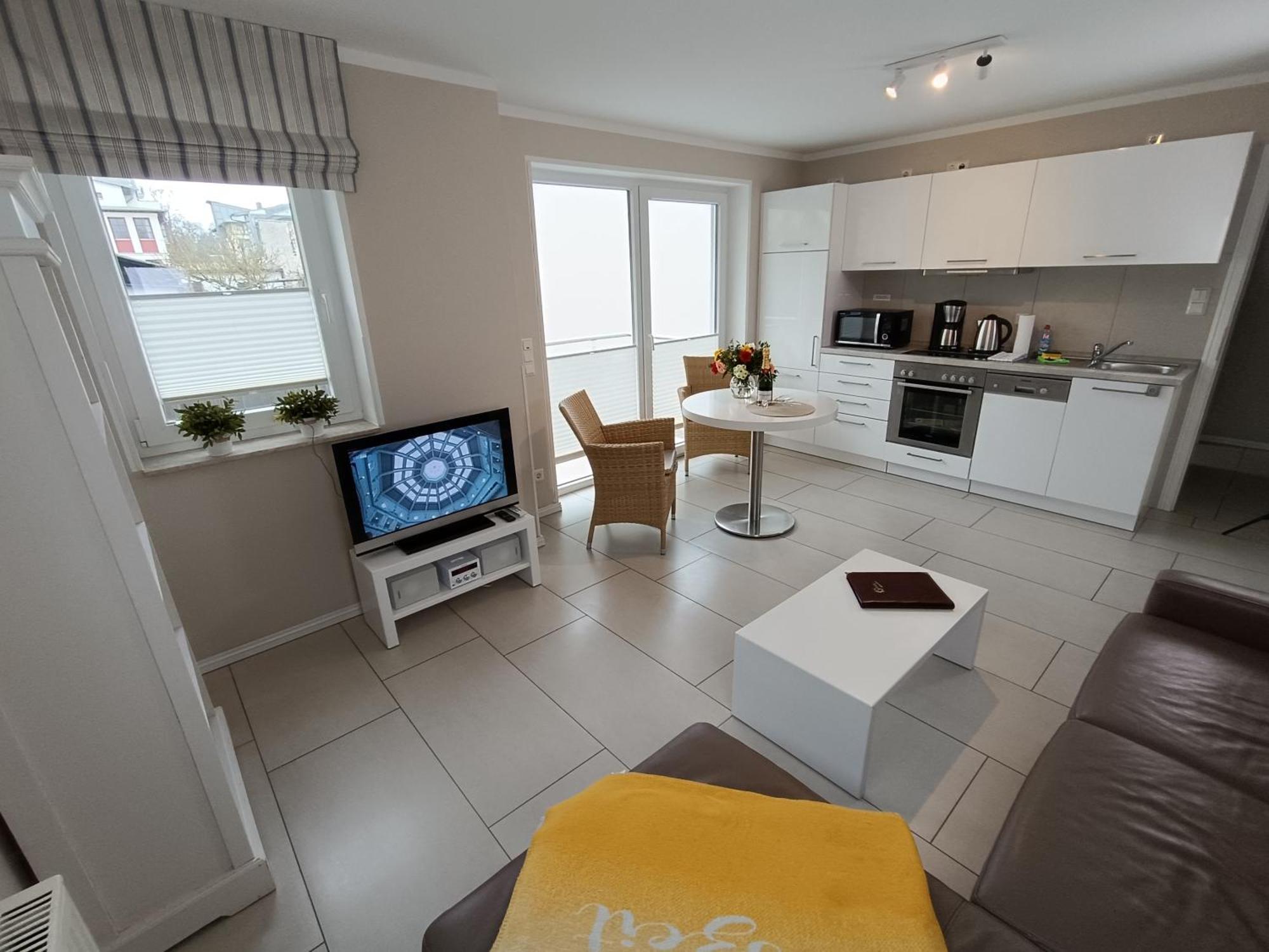 Haus Nemo - Appartement 5, Gemuetliches Appartement Mit Strandkorb, Strandnah 50 M Heringsdorf  Kültér fotó