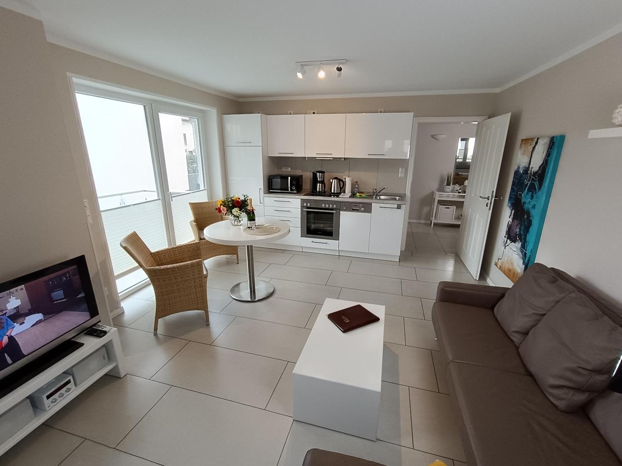 Haus Nemo - Appartement 5, Gemuetliches Appartement Mit Strandkorb, Strandnah 50 M Heringsdorf  Kültér fotó
